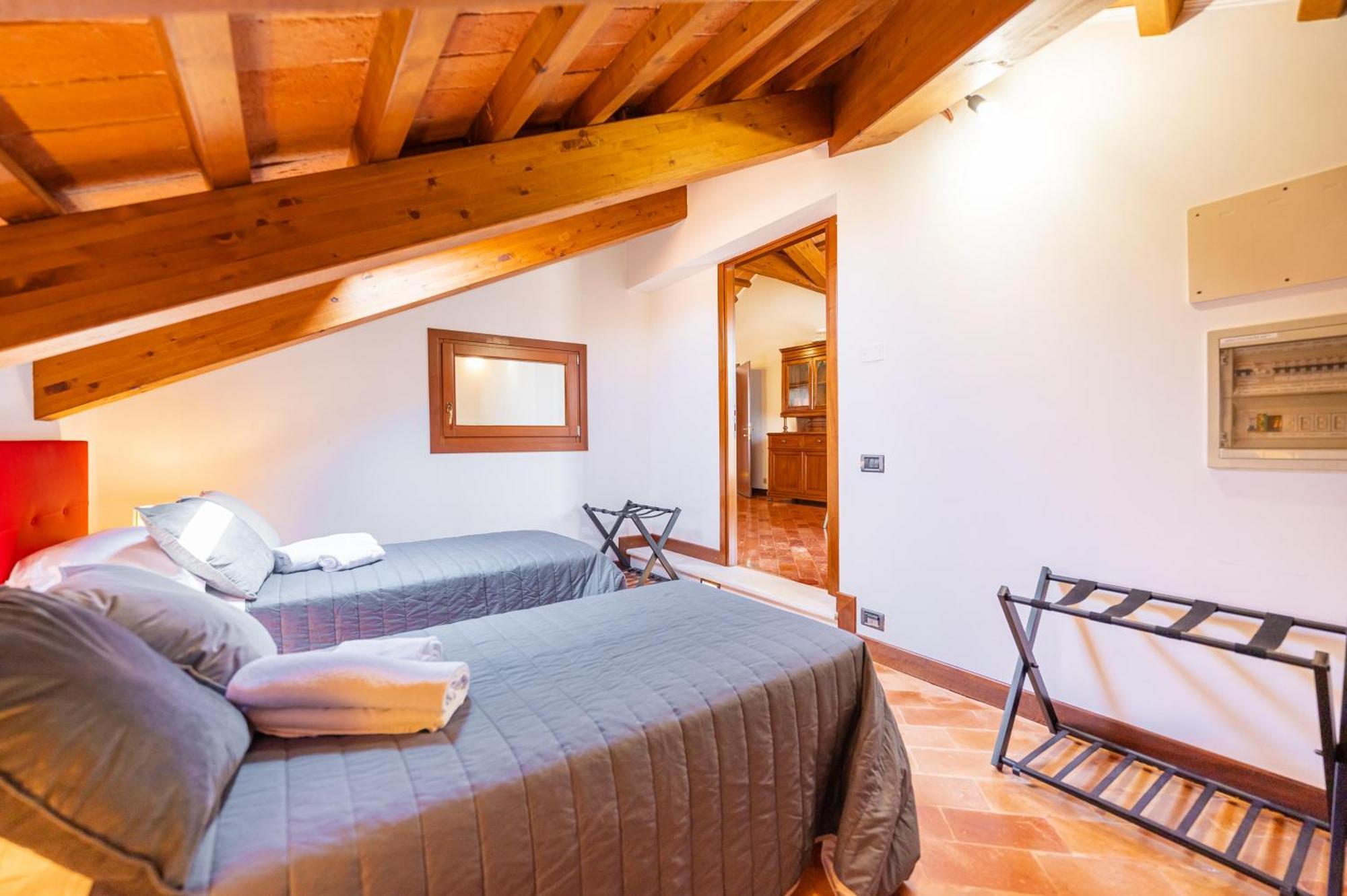 Luxury Penthouse With Terrace Apartman Velence Kültér fotó
