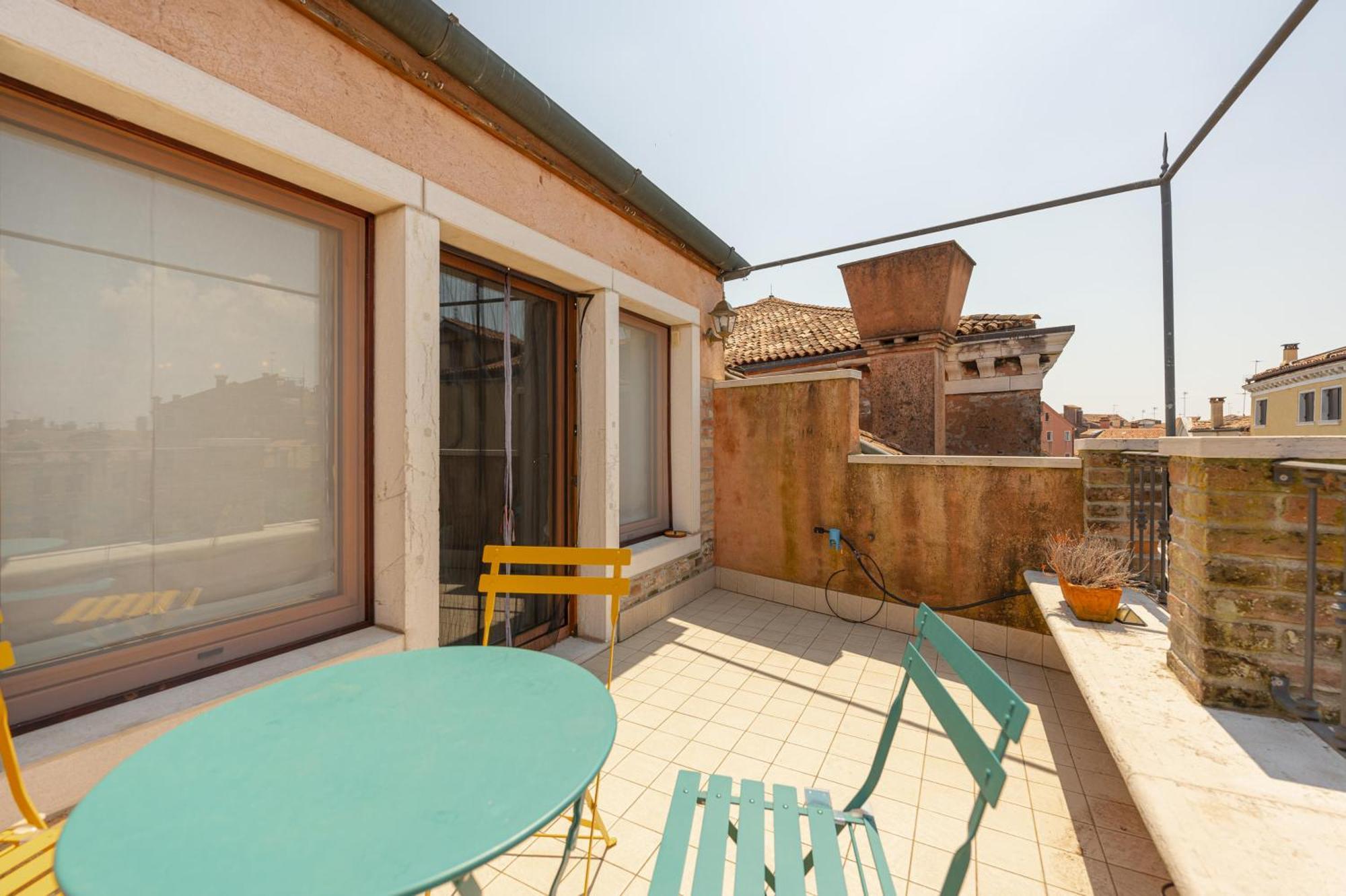 Luxury Penthouse With Terrace Apartman Velence Kültér fotó